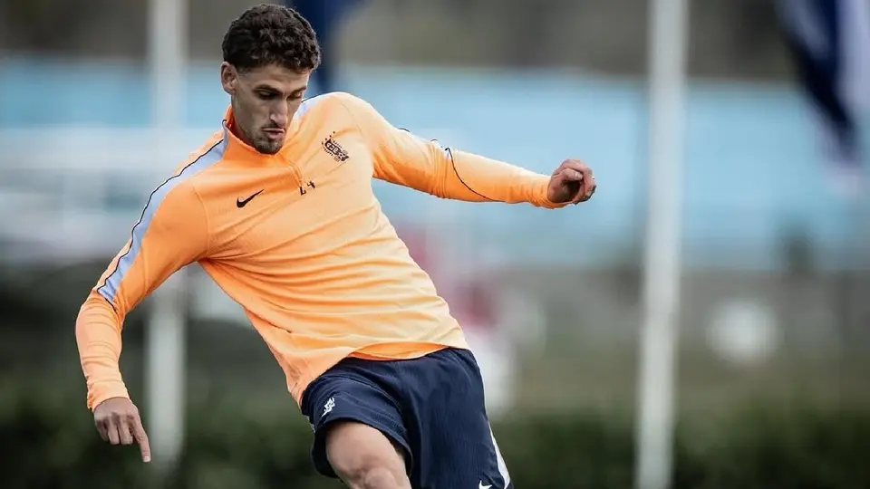 Santiago Bueno, en un entrenamiento de la Selección de Uruguay | INSTAGRAM