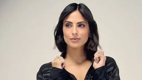 Valeria Marín enciende las redes con fotos y misterioso mensaje: "se vienen cositas"