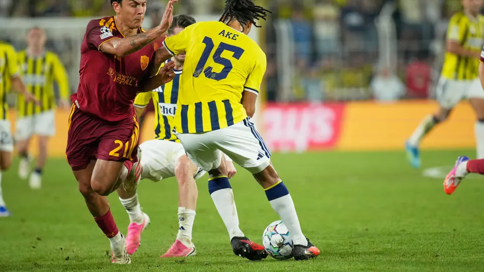Fenerbahce vs Roma Jornada 1 l AP