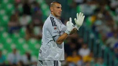 ¿Adiós? Amigo de Nahuel Guzmán se despide de argentino
