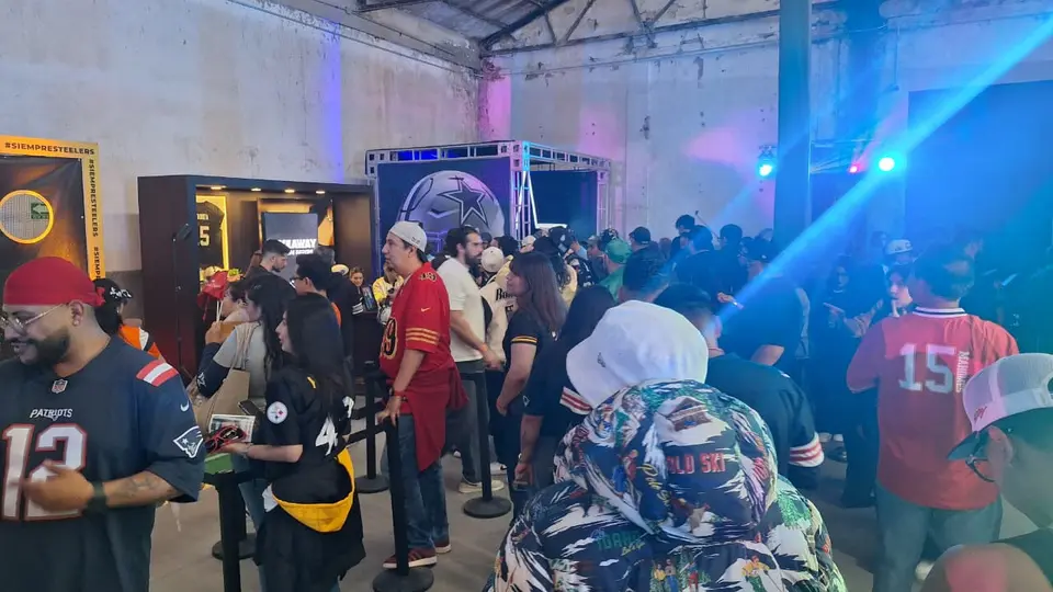 Aficionados en el NFL Experience México  | JOSÉ MORENO