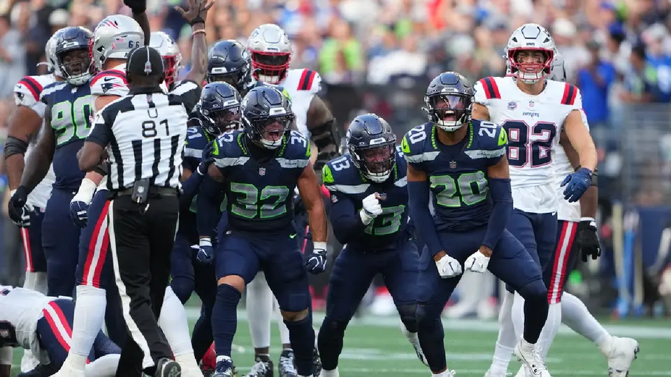 Seahawks vienen de atrás y con tres intercepciones a Drake Maye vencen a los Patriots