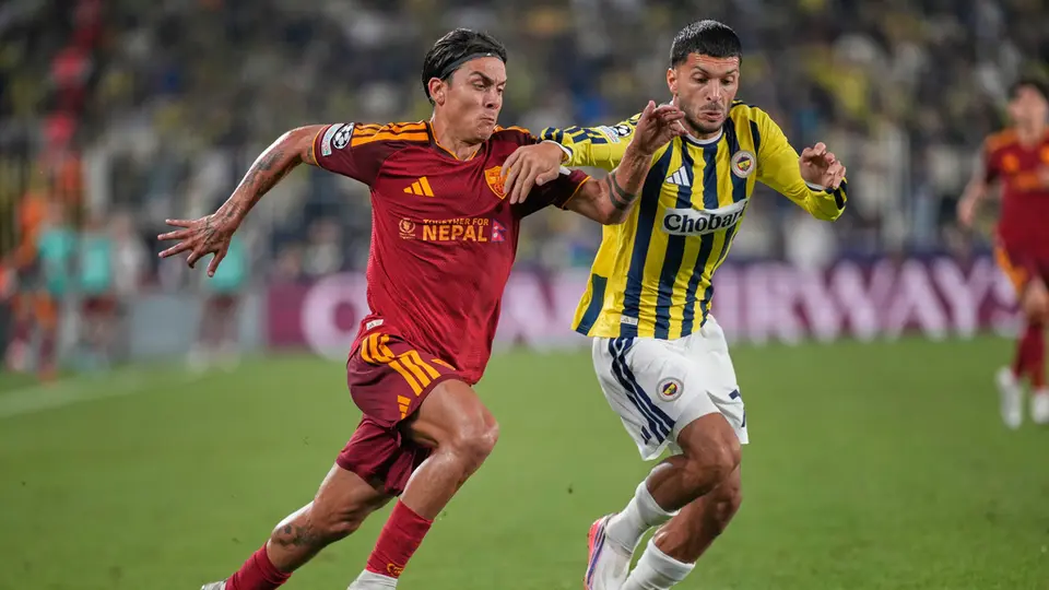 Fenerbahce vs Roma l AP