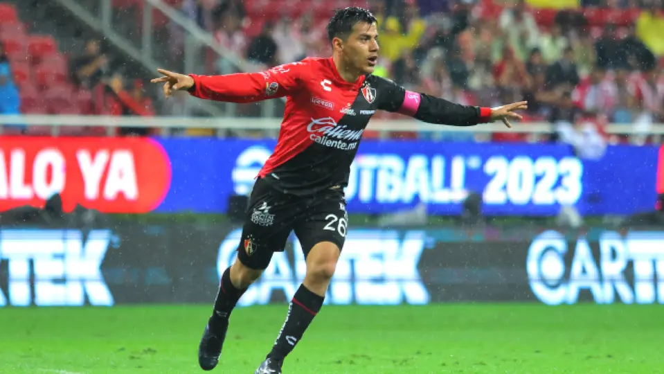 Aldo Rocha, en festejo de gol con Atlas, en un Clásico Tapatío ante Chivas | IMAGO7