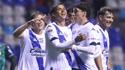 León se cansó de fallar y Puebla empató con un golazo descomunal sobre la hora