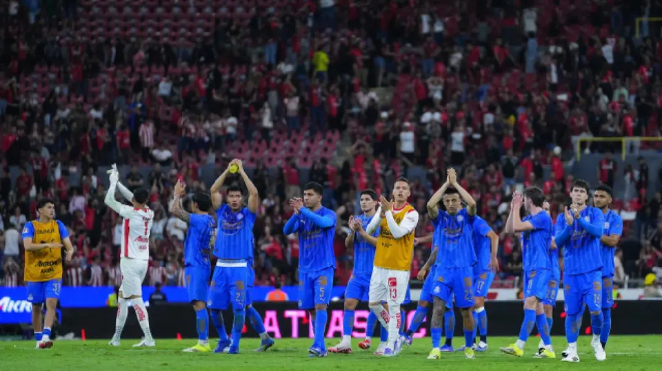 Chivas tras ganar el Clásico Tapatío en el Estadio Jalisco | IMAGO7