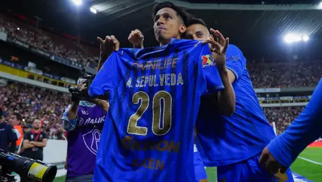 Chivas mantiene su hegemonía ante Atlas en el Estadio Jalisco