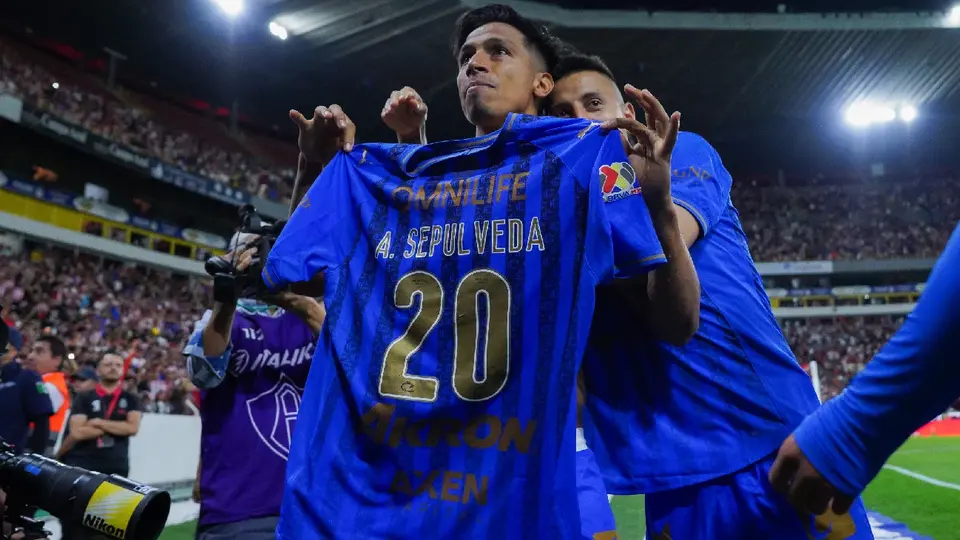 Chivas mantiene su hegemonía ante Atlas en el Estadio Jalisco