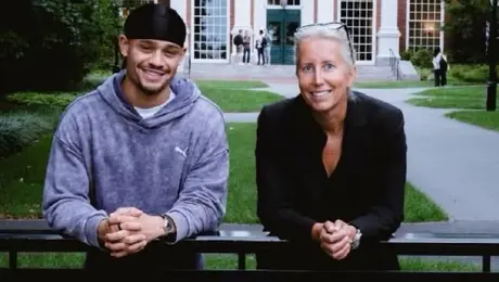 Xavi Simons, jugador del Tottenham, sorprende con llegada a Harvard