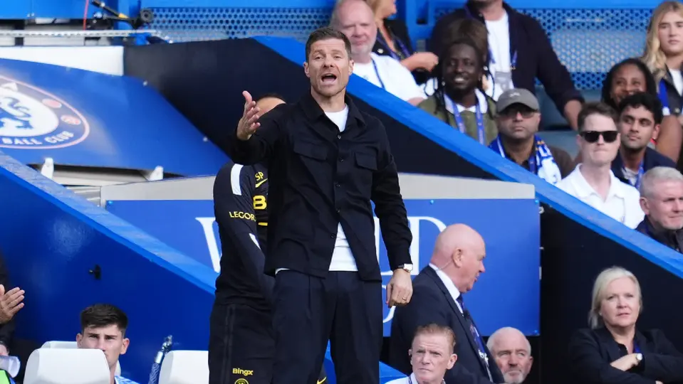 Xabi Alonso en el partido entre Chelsea y Bournemouth | AP