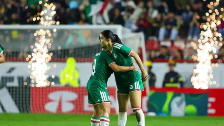 Charlyn Corral reacciona a la nominación de Scarlett Camberos al Balón de Oro