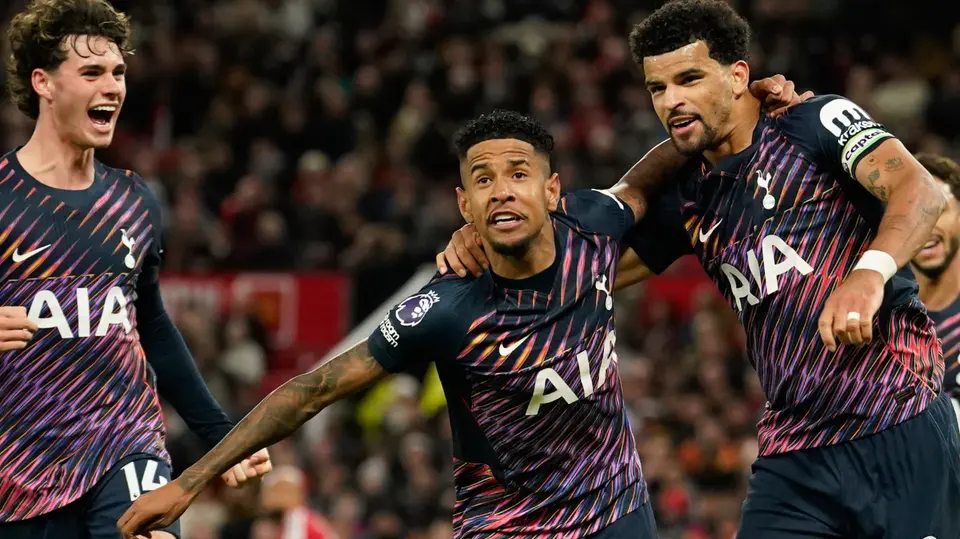 Dominic Solanke celebra el tanto del Tottenham | AP