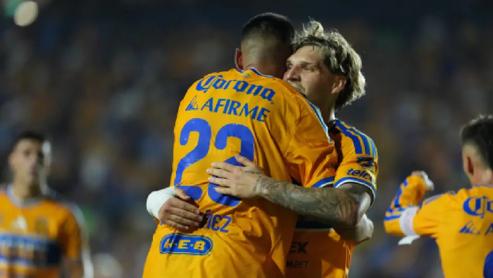 Memo Martínez celebrando su gol ante Toluca | IMAGO7