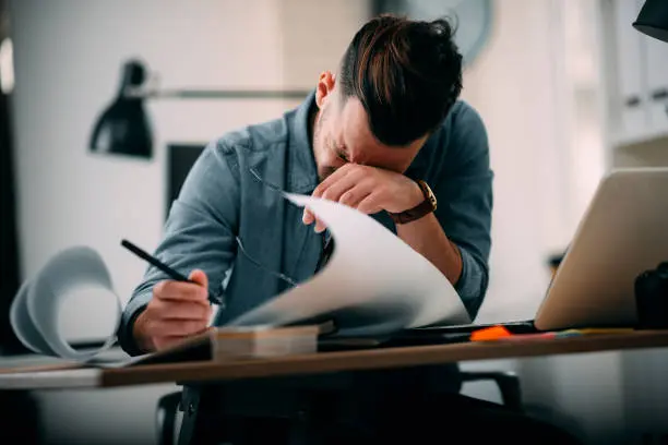 México es el país donde más horas se trabajan al año entre las naciones comparadas por la Organización para la Cooperación y el Desarrollo Económicos (OCDE). / iStock