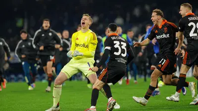Como hace historia y avanza a semifinales de la Copa de Italia tras eliminar al Napoli en penales