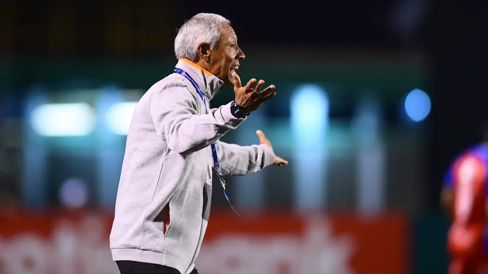 Roberto Hernández con Xelajú ante Rayados de Monterrey | MEXSPORT