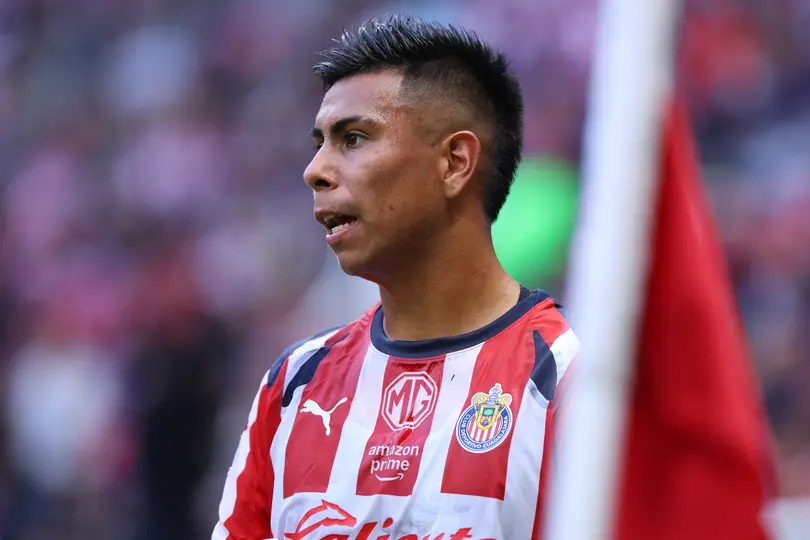 Efraín Álvarez con Chivas | IMAGO7
