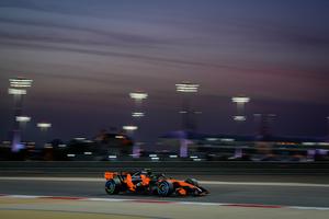Lando Norris durante las pruebas de pretemporada en el Circuito Internacional de Bahréin | AP