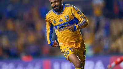 Rodrigo Aguirre, el delantero acostumbrado a anotar en sus debuts