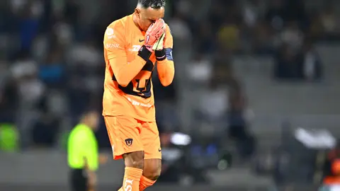 Keylor Navas se lamenta luego de que Pumas quedó eliminado en Concacaf | MEXSPORT