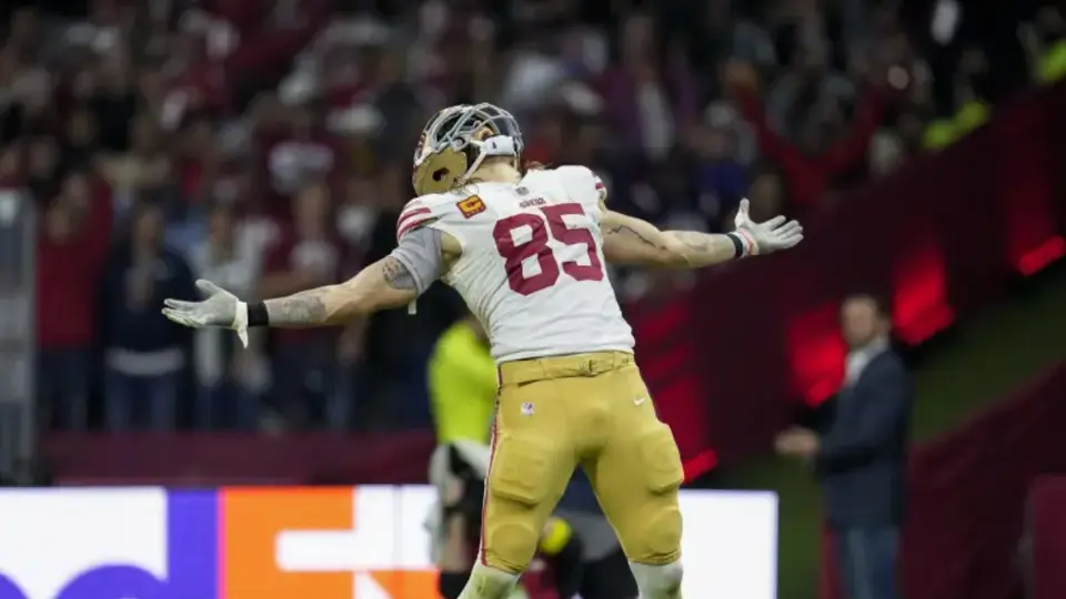George Kittle en el Estadio Azteca, 2022 | AP