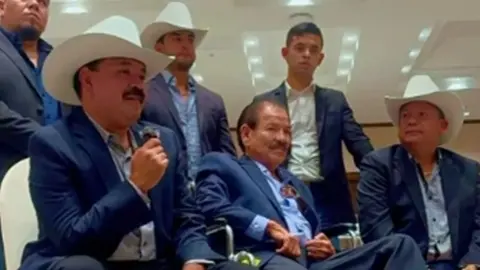 La agrupación Los Cardenales de Nuevo León pidió no difundir rumores sobre el estado de salud de su líder./ X.IG @donchayoficial