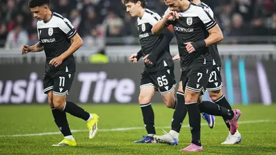 Ex de Cruz Azul encaminó victoria a PAOK en la Copa de Grecia tras ingresar de cambio