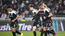 Giakoumakis y jugadores de PAOK en celebración de gol | AP