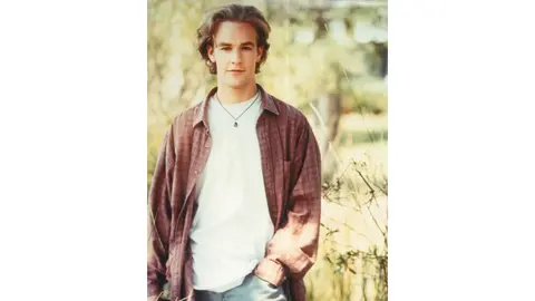 Van Der Beek compartió partes de su proceso de tratamiento y reflexiones públicas sobre su enfermedad. / @vanderjames