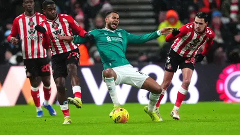 Liverpool gana por la mínima a Sunderlad | AP