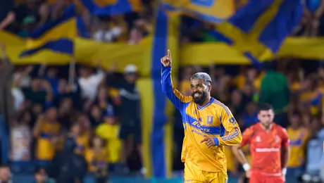¡Se estrenó con los Felinos! Rodrigo Aguirre marcó su primera anotación con Tigres