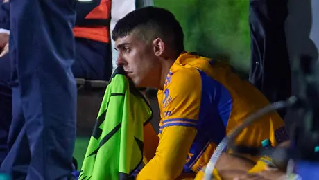 Juan Brunetta rompe en llanto tras ser sustituido ante el Forge FC