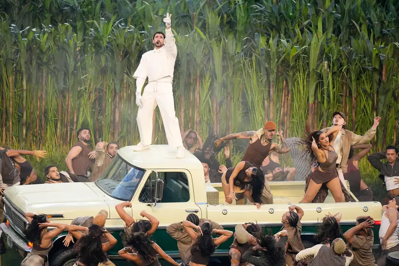 Bad Bunny hizo un homenaje latino | AP