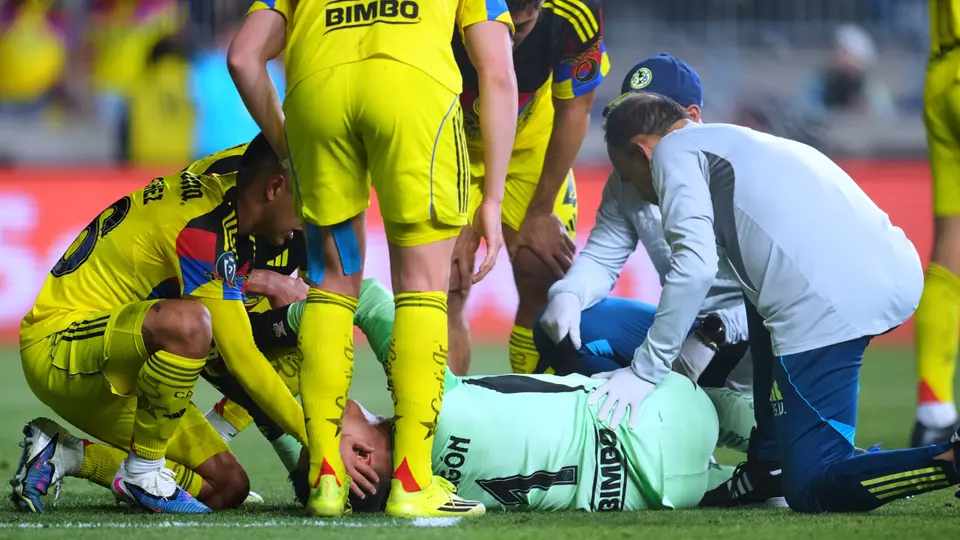 Luis Ángel Malagón sufre lesión con América | MEXSPORT