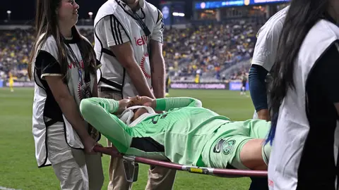Malagón llora tras su lesión | MEXSPORT