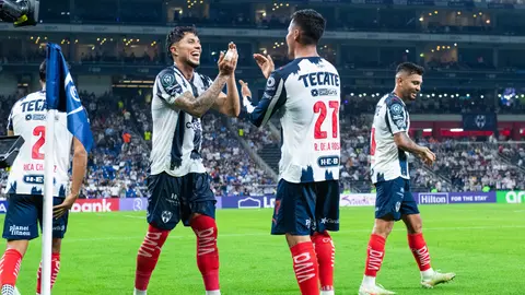 De la Rosa celebra gol con Rayados | MEXSPORT