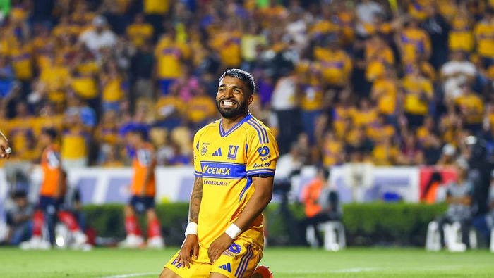 Rodrigo Aguirre en lamento con Tigres durante el Clásico Regio del Clausura 2026 de la Liga MX | IMAGO 7