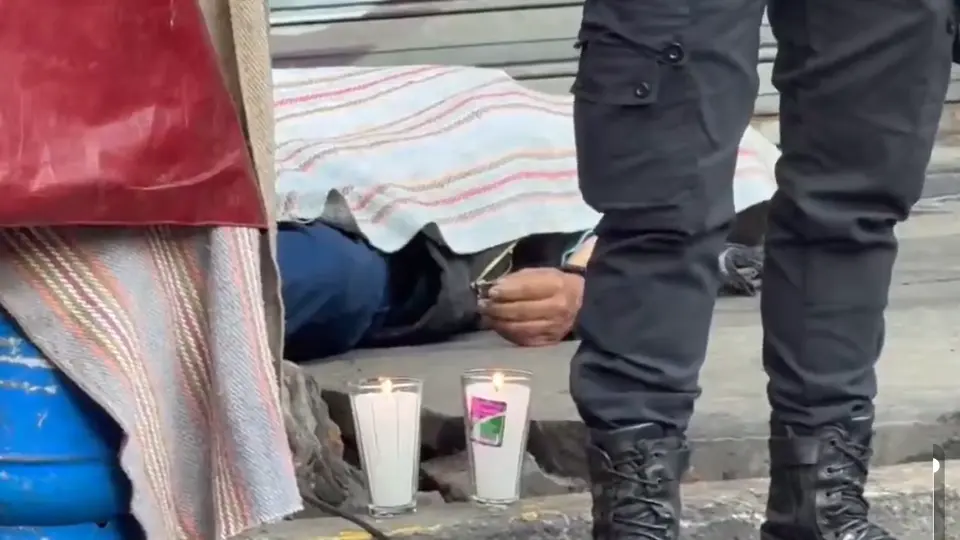 Comerciantes del Centro Histórico lamentaron la muerte del hombre que trabajaba en la zona. /  @RaulGtzNR