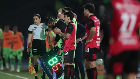 Gilberto Mora entrando de cambio ante Juárez | MEXSPORT