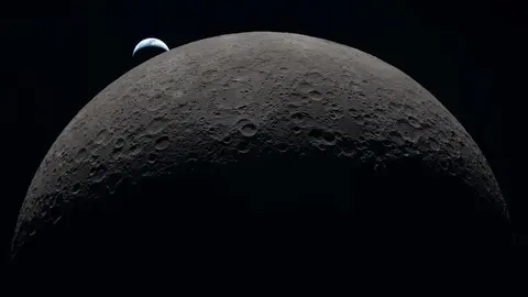 Artemis II: astronautas proponen nombrar cráteres lunares en honor a un amor perdido y su nave