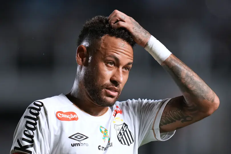 Neymar en un partido con Santos de Brasil l AP