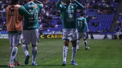 León vence por la mínima al Puebla y sueña con meterse a la Liguilla