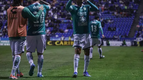 León vence por la mínima al Puebla y sueña con meterse a la Liguilla