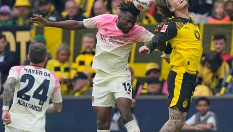 Leverkusen vence al Dortmund y pone al Bayern Munich con pie y medio del título