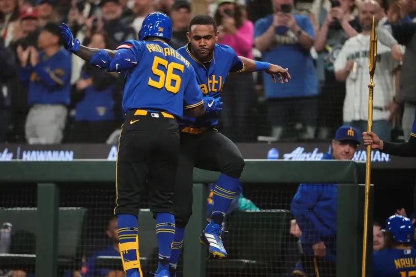 Randy Arozarena y Julio Rodríguez celebrando el HR del mexicano I AP