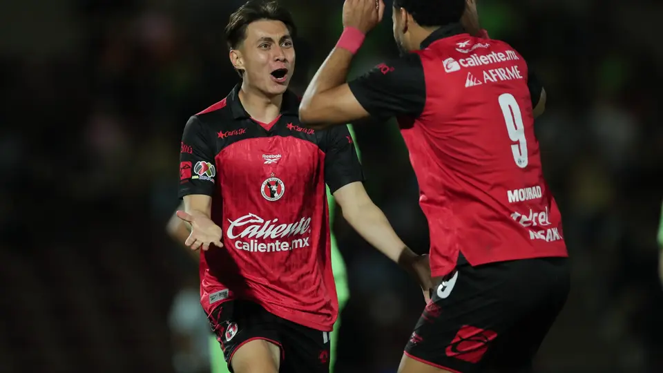 Ramiro Arciga marcando el 0 a 2 de Xolos de Tijuana ante Juárez | MEXSPORT