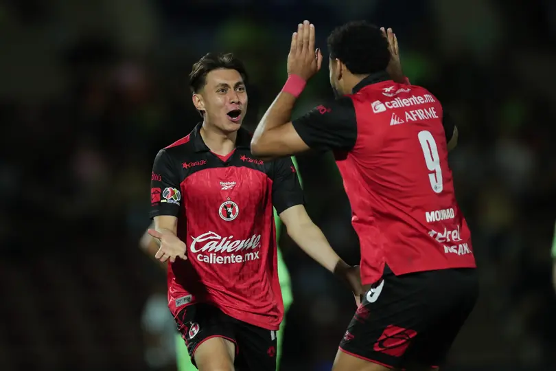 Ramiro Arciga marcando el 0 a 2 de Xolos de Tijuana ante Juárez | MEXSPORT