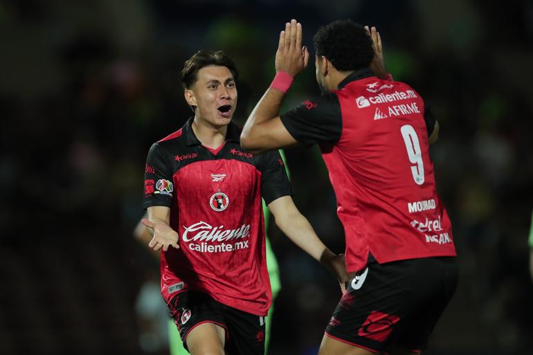 Ramiro Arciga marcando el 0 a 2 de Xolos de Tijuana ante Juárez | MEXSPORT