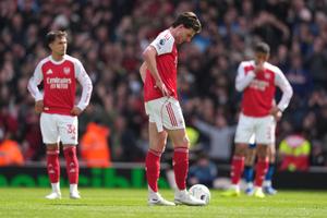 Arsenal pone en peligro su liderato al caer ante Bournemouth y deja al acecho al Manchester City