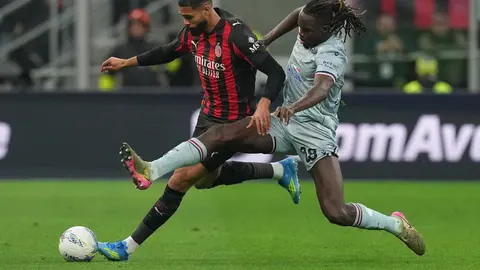 Ruben Loftus-Cheek controlando el balón l AP